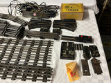 Vintage Lionel Trains and Accessories - thumbnail 10 of 11