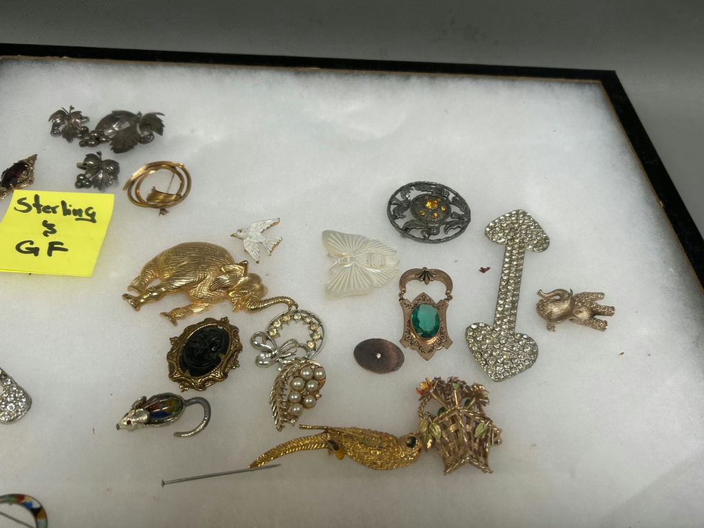 Costume Jewelry  - image 3 of 7