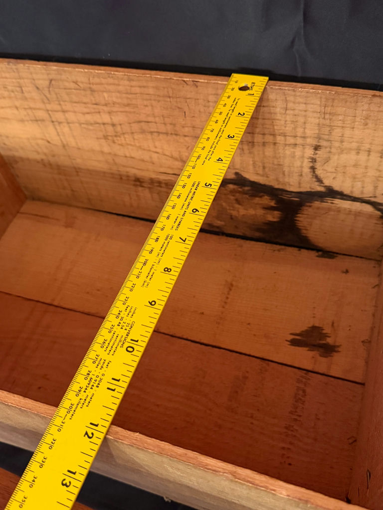 Vvintage wooden fruit crate - image 5 of 10