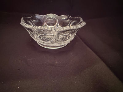 (EAPG) master berry bowl - Image 1 of 4