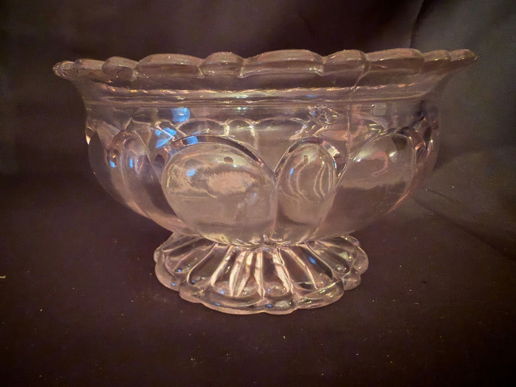 Vintage glass trinket dish - image 2 of 6