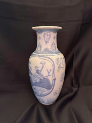 vintage Chinese blue and white porcelain vase - Image 1 of 5