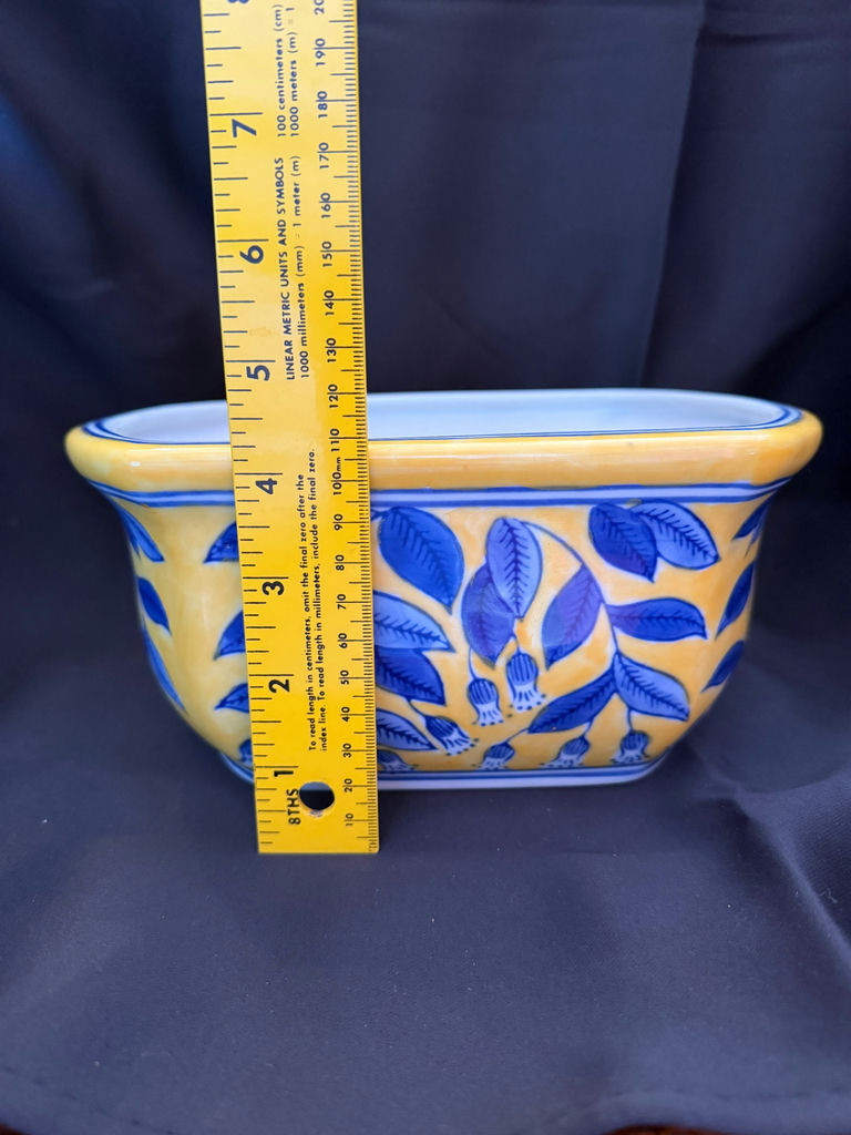vintage Chinese Chinoiserie porcelain dish - image 1 of 3