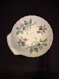 Royal Grafton Bramble pattern shell-shaped trinket dish - thumbnail 1 of 4