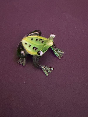 handcrafted blown glass frog figurine - Image 1 of 3