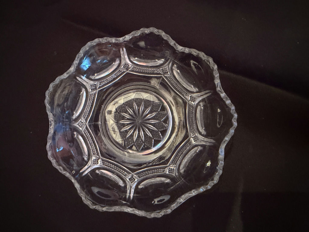 (EAPG) master berry bowl - image 2 of 4