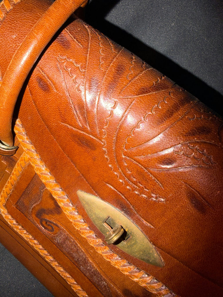 Hand tooled Mexican Leather Handbag - image 2 of 20