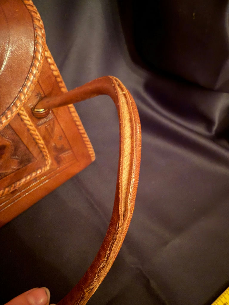 Hand tooled Mexican Leather Handbag - image 3 of 20