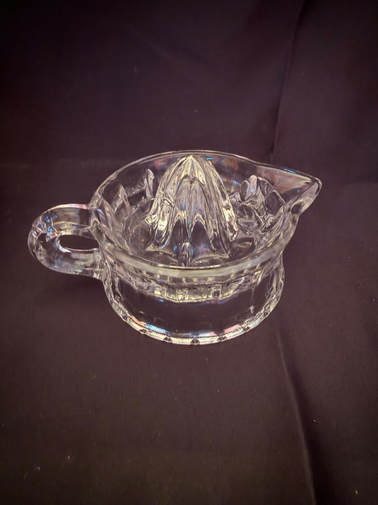 vintage pressed clear glass citrus juicer reamer - image 1 of 1