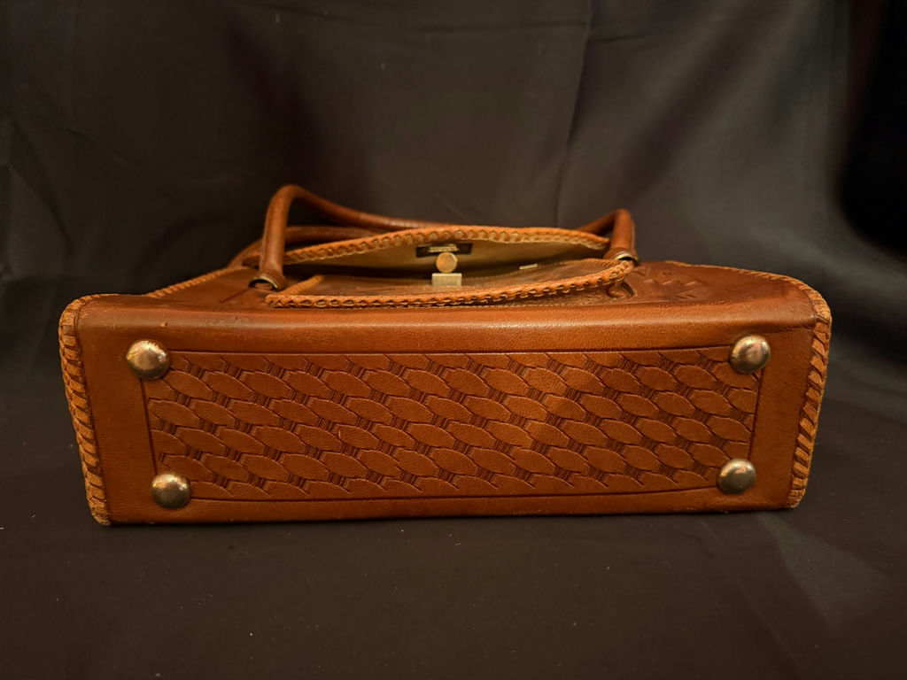 Hand tooled Mexican Leather Handbag - image 6 of 20
