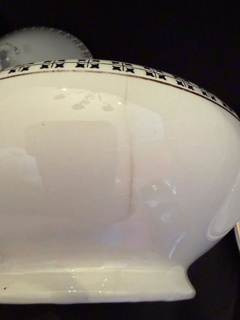 Vintage Bristol Ware ceramic serving dish/tureen - image 5 of 8