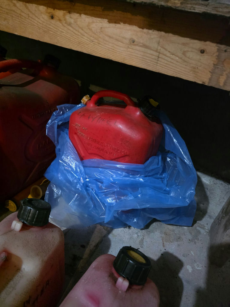 Plastic Gasoline Fuel Containers - image 4 of 4