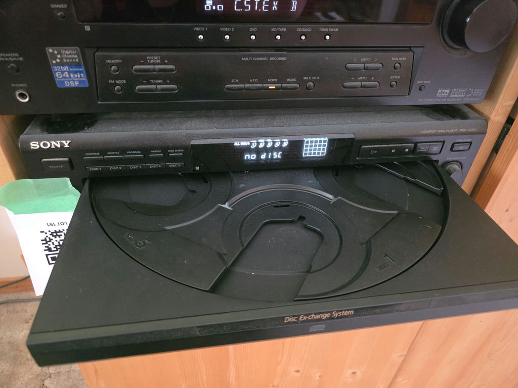 Sony Audio Receiver and 5 CD Changer - image 3 of 6