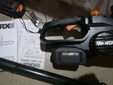 WORX 20V Cordless Pole Chainsaw Kit - thumbnail 2 of 4
