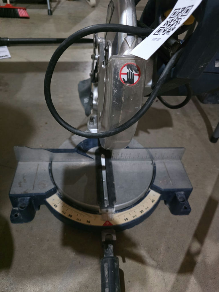 Mastercraft 10-Inch Compound Miter Saw - image 3 of 5