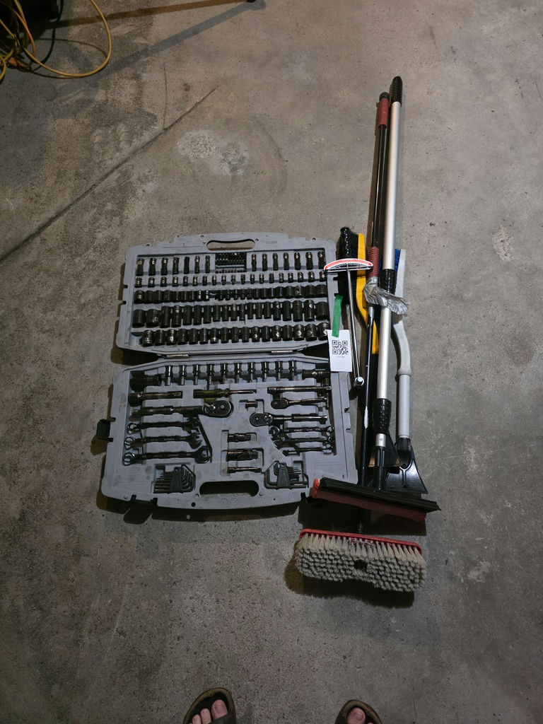 Stanley Socket and Tool Set with Cleaning Tools - image 1 of 5