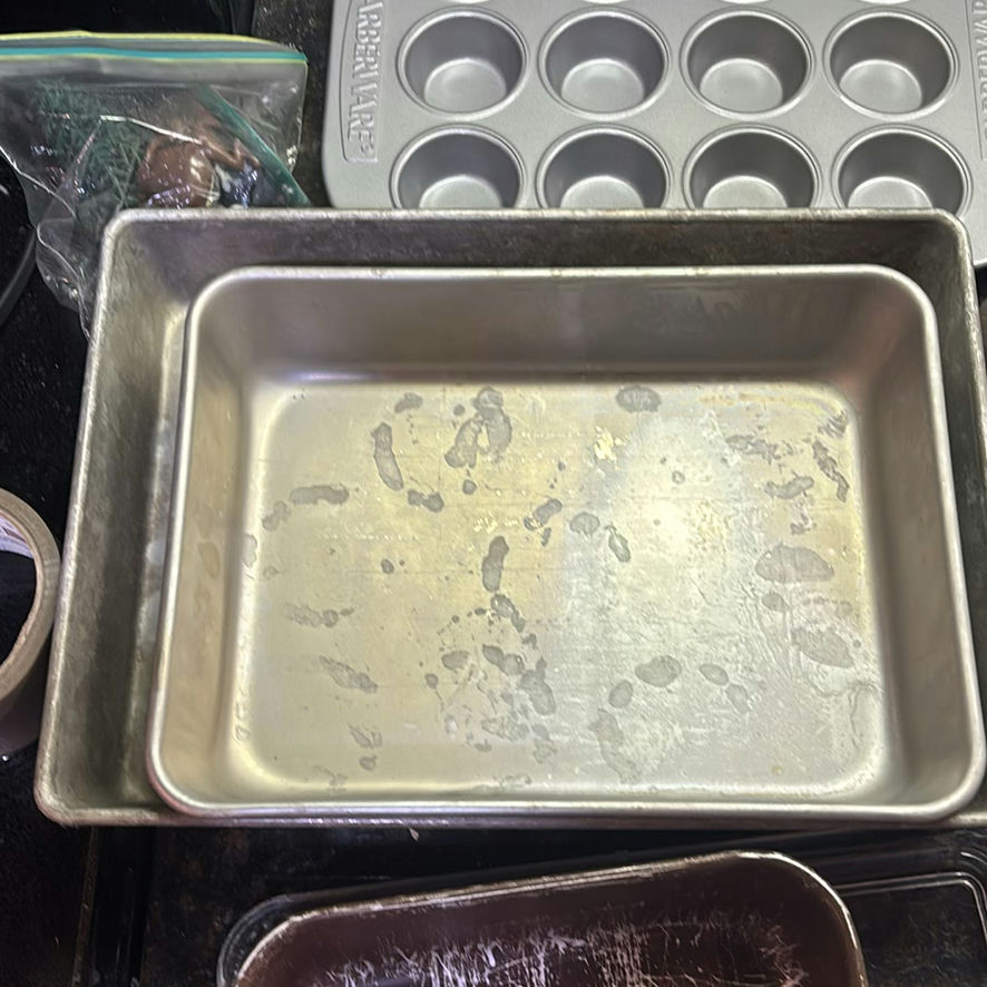 Assorted Metal Bakeware Pans and Muffin Tins - image 6 of 7