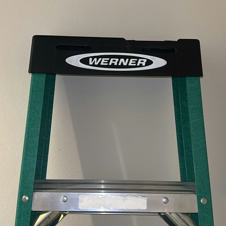 Werner Fiberglass Step Ladder - image 2 of 4