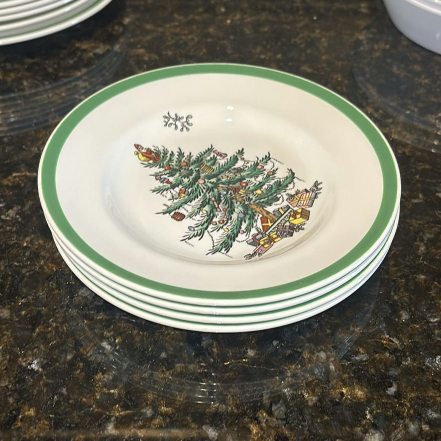 Ceramic Christmas-Themed Bowls and Plates with Glass Jars - image 4 of 11