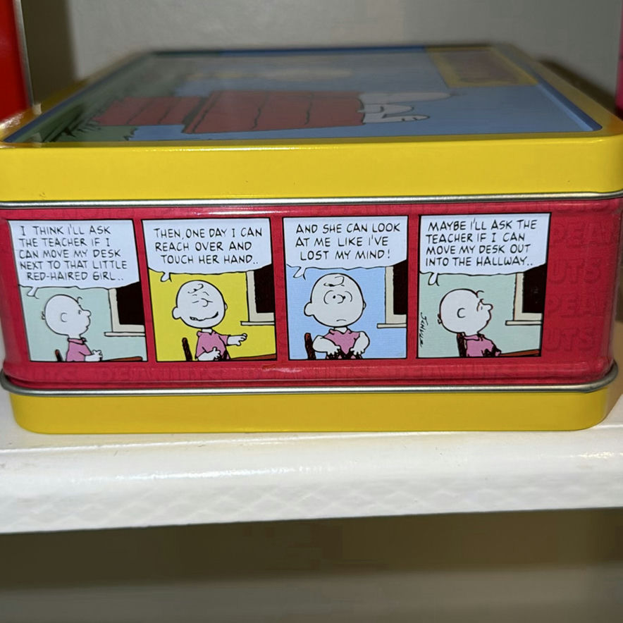 Barnum's Animals Cracker Tins and Peanuts Metal Lunchboxes - image 6 of 7