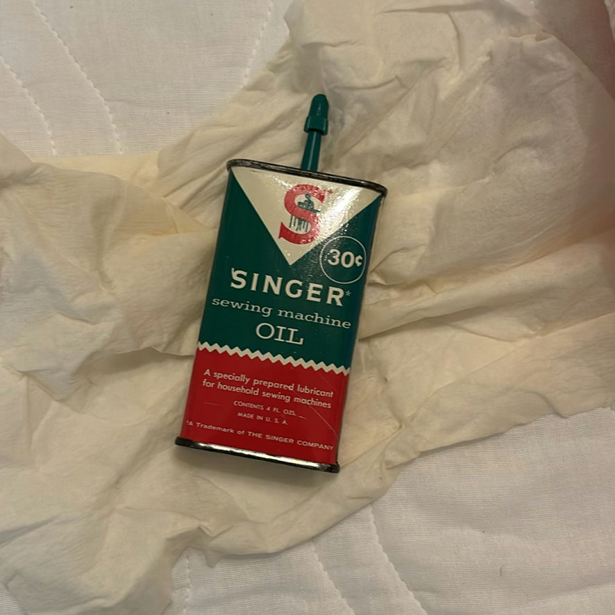 Singer Sewing Machine Case with Manuals and Accessories - image 5 of 5