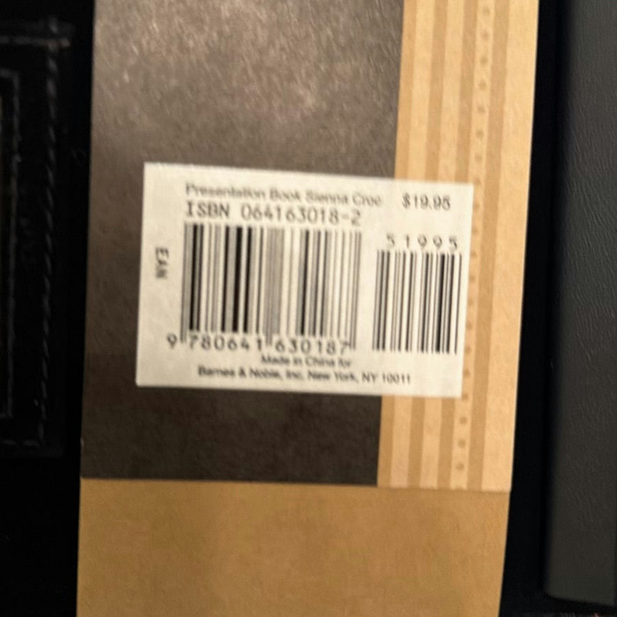 Presentation Book, Ring Binder, Organizer Case, and Digital Scale - image 3 of 6