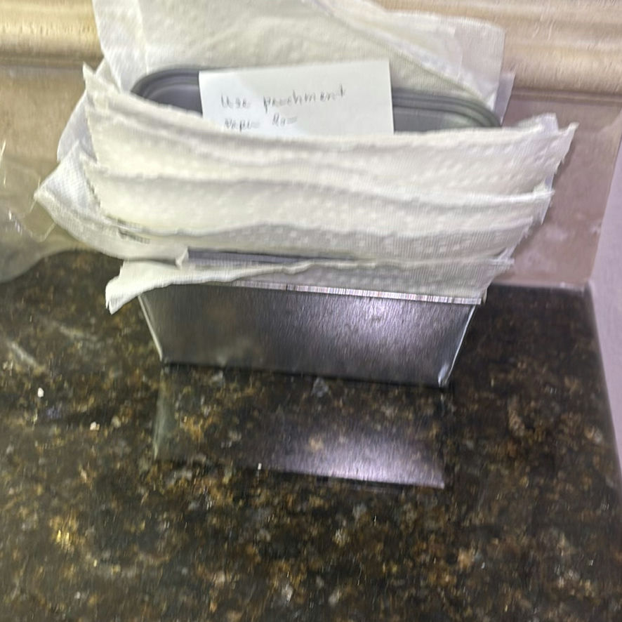 Assorted Baking Pans and Cookware - image 4 of 9