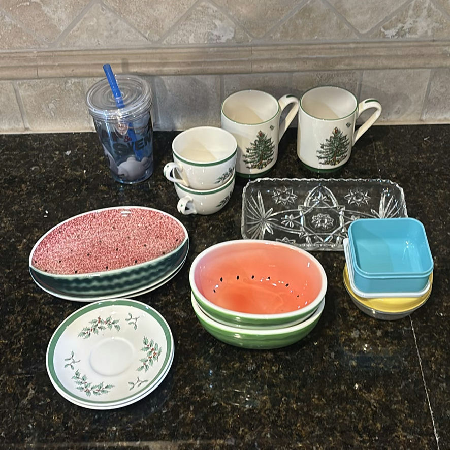 Assorted Kitchen Dishware and Drinkware Set - image 1 of 15