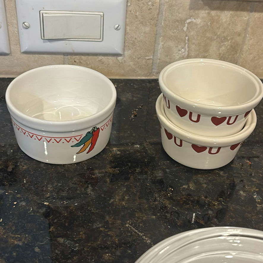 Assorted Ceramic Bakeware and Bowls - image 5 of 8