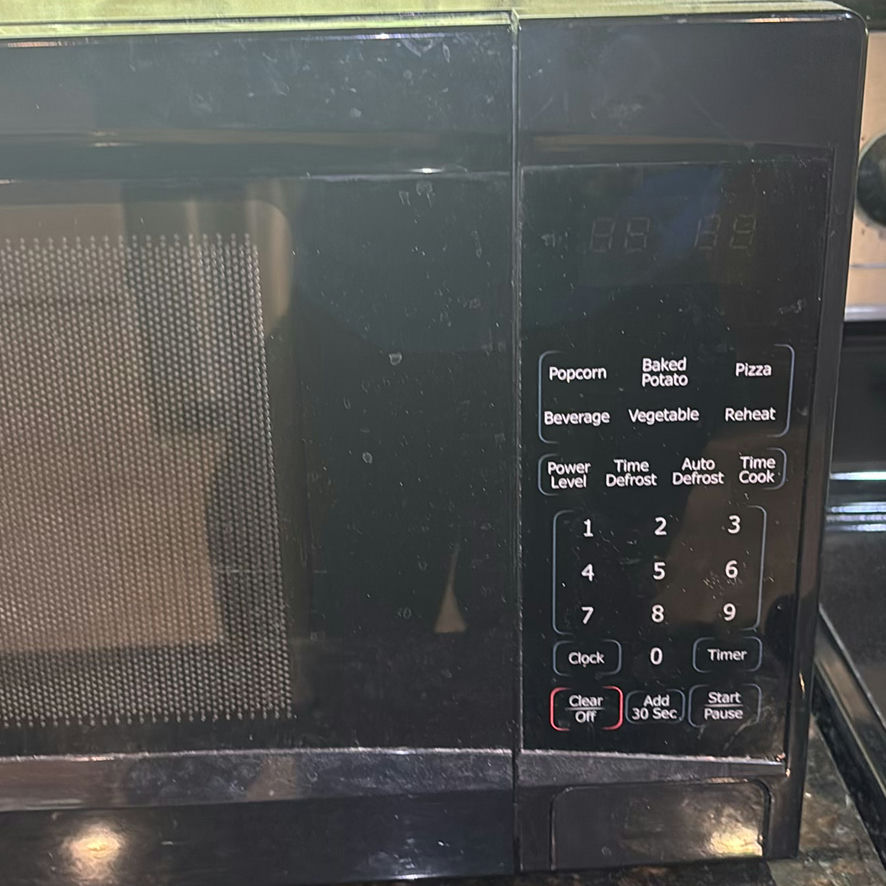 GE Countertop Microwave Oven - image 2 of 5