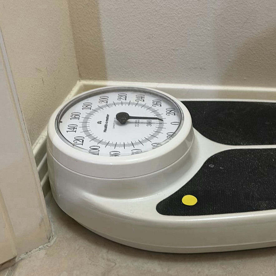 Analog Healthometer bathroom scale - image 2 of 3