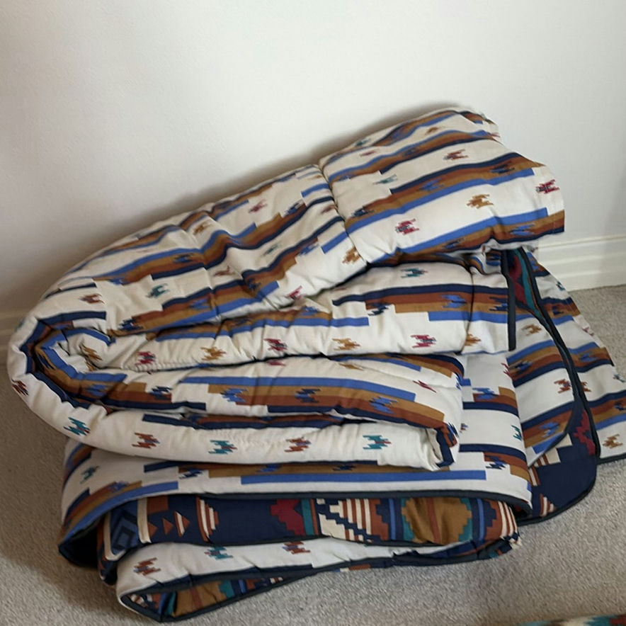 Southwestern patterned twin blankets - image 5 of 5