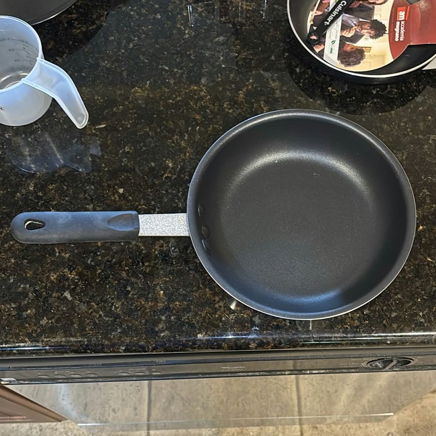 Assorted Cookware, Utensils, and Kitchen Accessories - image 2 of 12