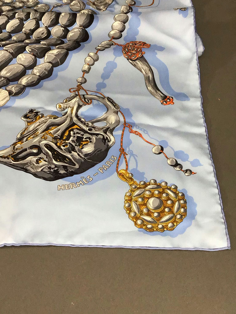 Hermès Rêves de Corail Silk Scarf - image 6 of 16