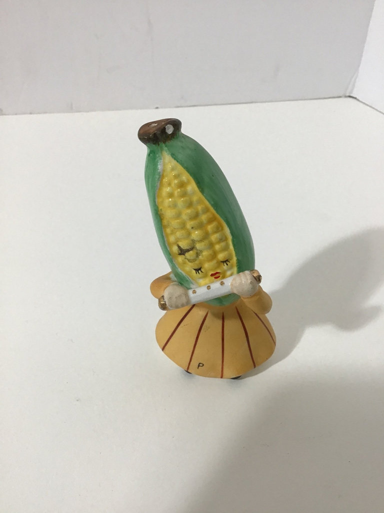 Whimsical Salt and Pepper Shakers - image 6 of 6