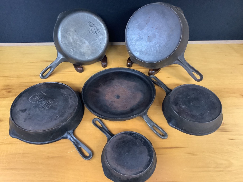 Wagner, Miami & More Cast Iron Pans - image 1 of 5