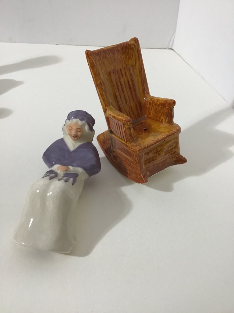 Whimsical Salt and Pepper Shakers - image 2 of 6