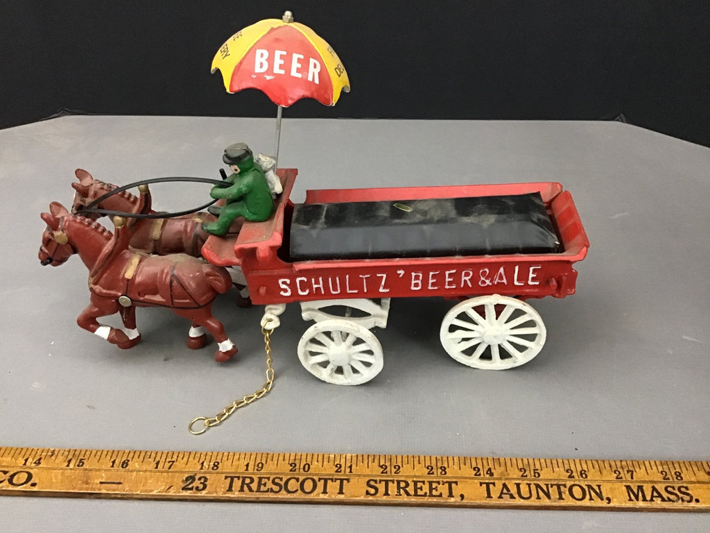 Vintage Castiron Toy Schulz’ Beer Wagon and Figurines - image 11 of 12