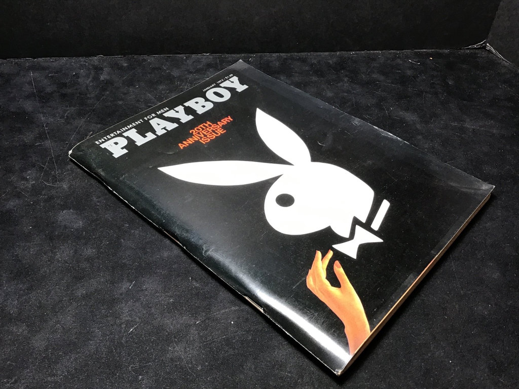 A Smoke, A Shave, A Peep - image 1 of 14