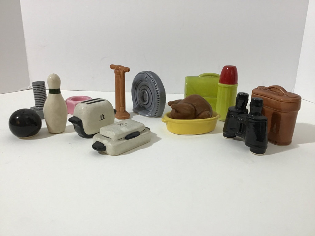 Household Ceramic Salt and Pepper Shakers - image 2 of 4