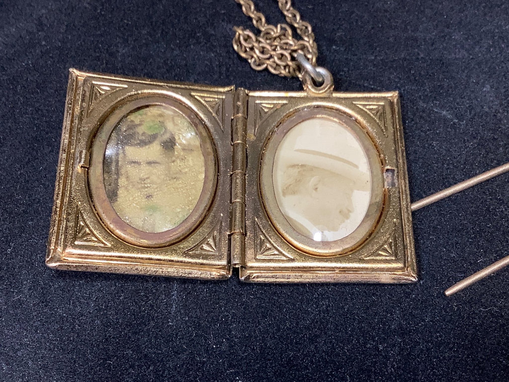 Antique Treasures Jewelry Box - image 8 of 18