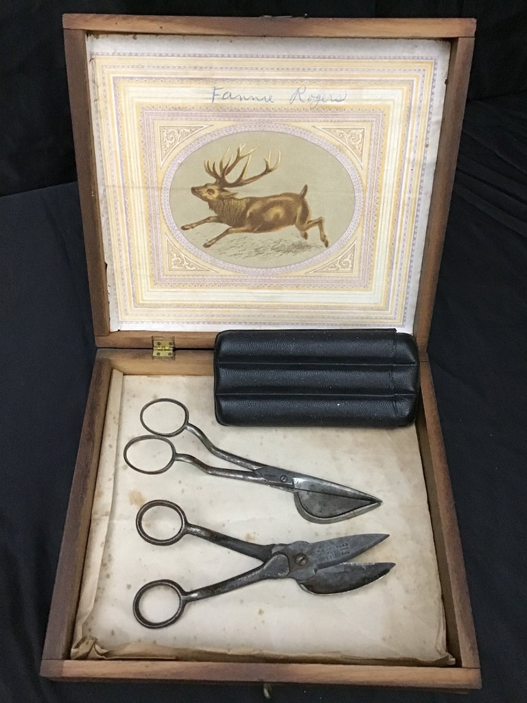A Smoke, A Shave, A Peep - image 9 of 14