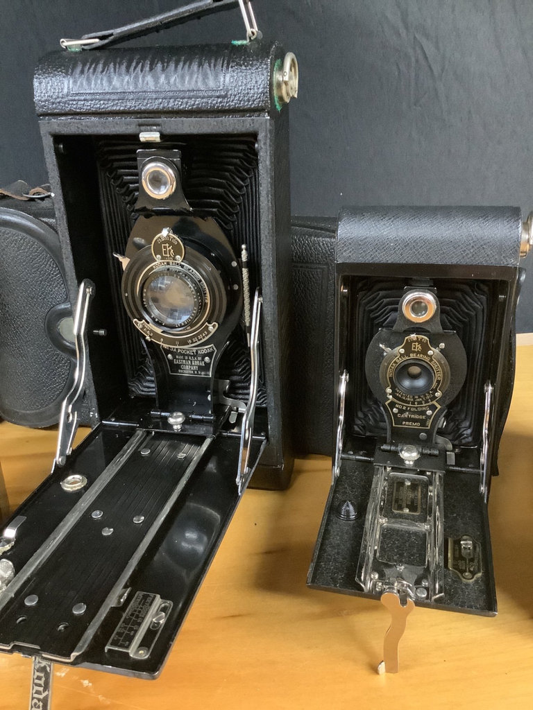 Kodak Pocket Cameras & Brownie - image 2 of 4