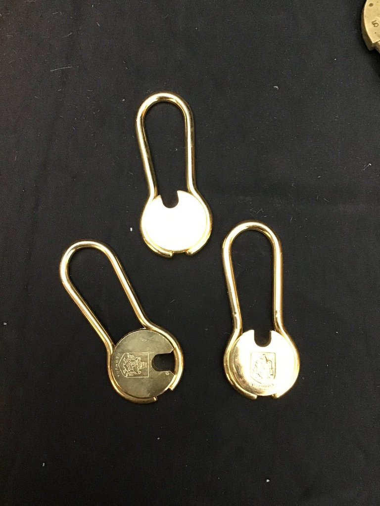 Locks and Key Chains - image 6 of 7