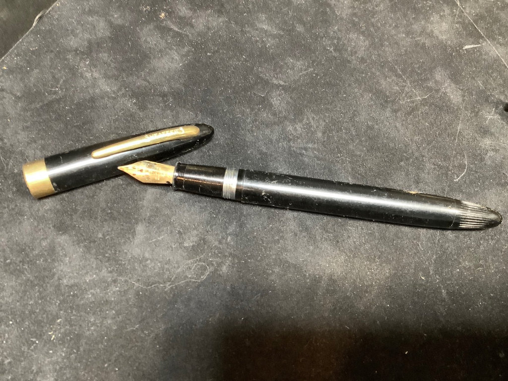 Vintage Fountain Pens - image 2 of 12