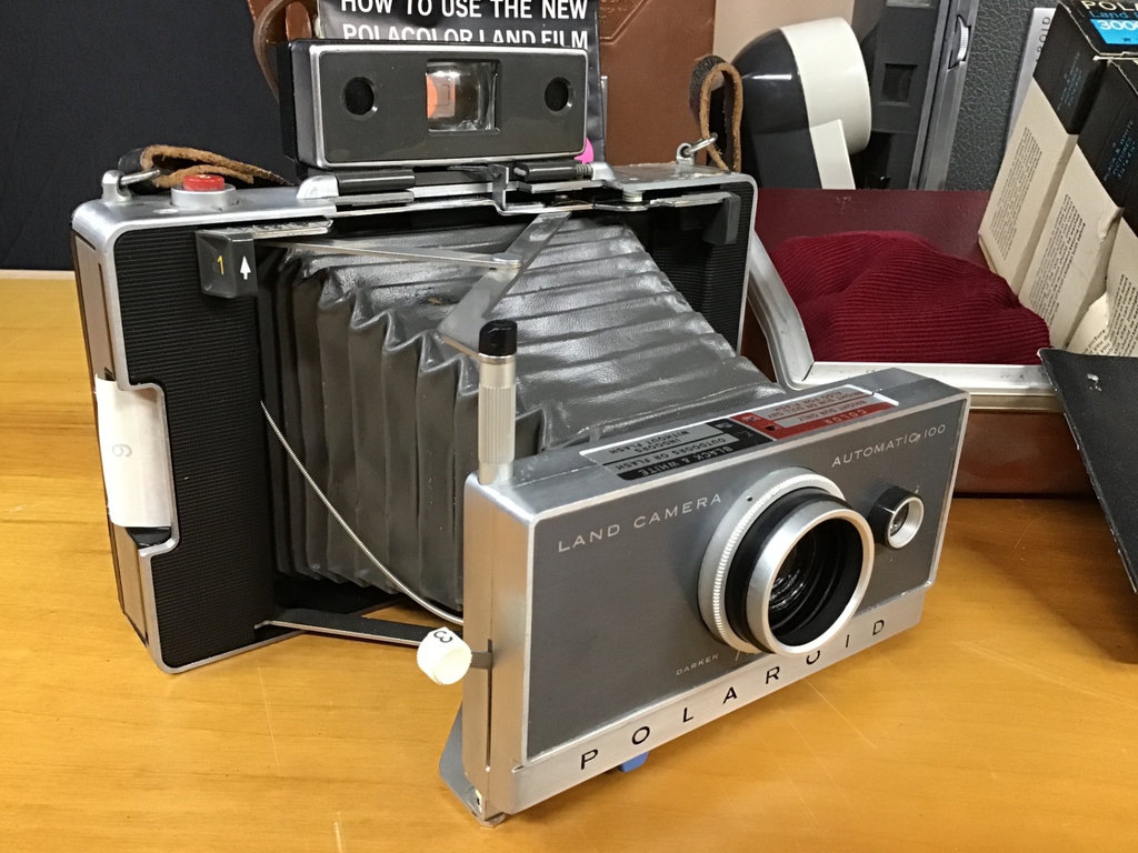 Vintage Polaroid Cameras & Leather Cases - image 1 of 5