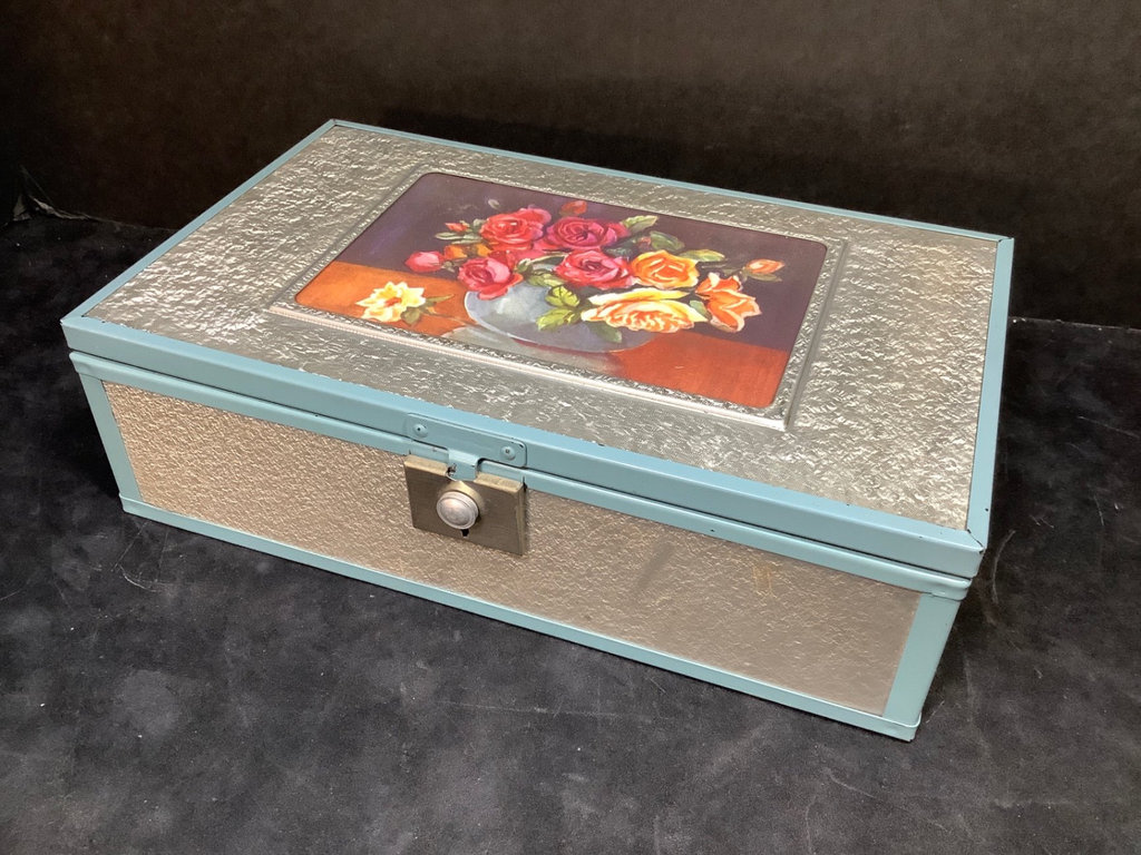 Antique Treasures Jewelry Box - image 2 of 18