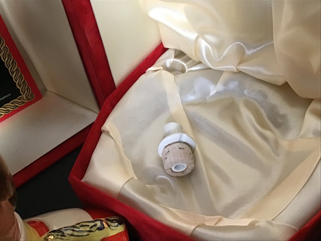 Royal Doulton Grant's 25yr Scotch Whiskey - image 3 of 7