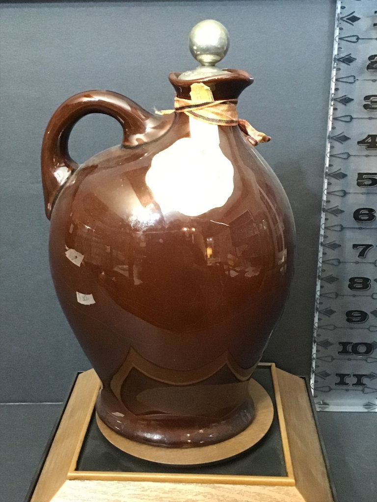 Royal Doulton Kingsware Decanter - image 3 of 7