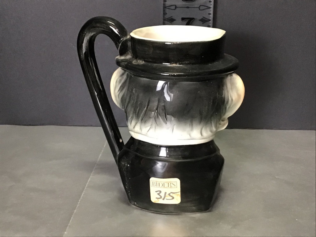 Chimp Jug & Poo Figurines - image 3 of 13